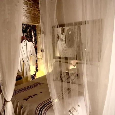 Le Cartagena & La Medellin Bed & Breakfast